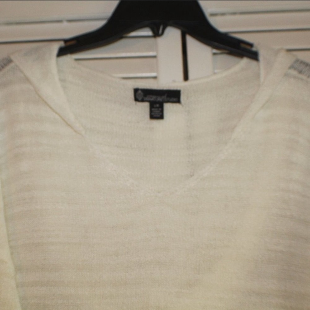 *3/$25* SIGNATURE STUDIO SOFT SHEER HOODIE - Picture 2 of 5